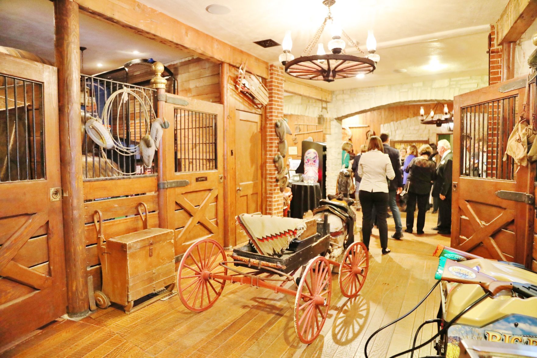 2019-Delta-Gamma-Roan-059Open-House.JPG